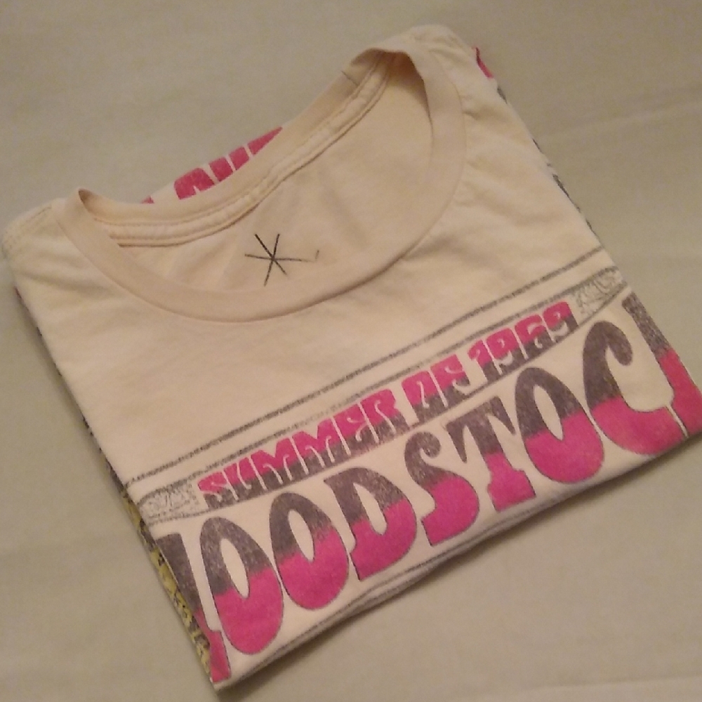 Woodstock T-Shirt - Picture 5 of 6